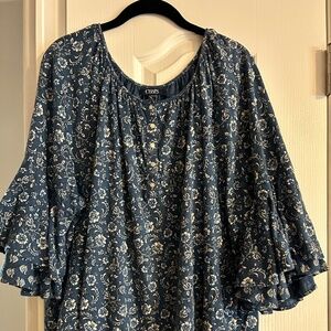 Plus size pull over blue floral top